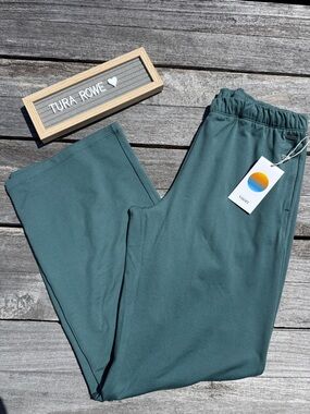 VUORI Halo Modern Straight Leg Pant Bluegrass Heather medium NWT Women’s